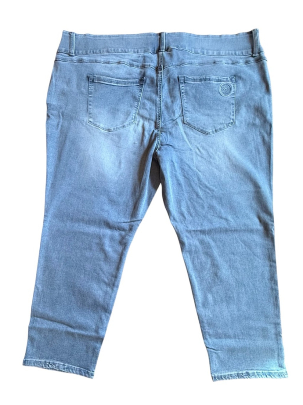 Laurie Felt Plus Light Wash Blue Silky Denim Capri Petite Plus Size 3XP - Picture 3 of 14